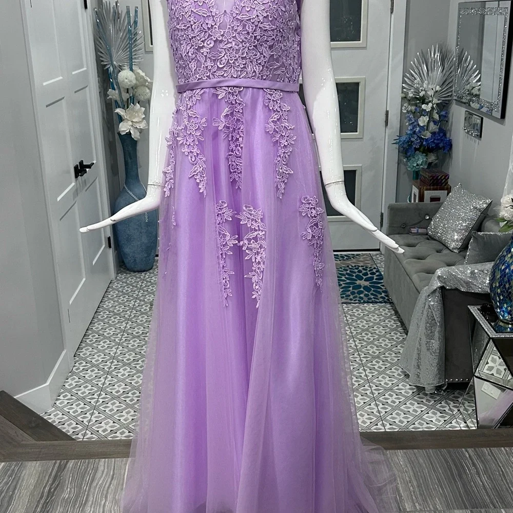 NWOT 💜 Lilac Lavender Gown/Dress - Picture 12 of 17